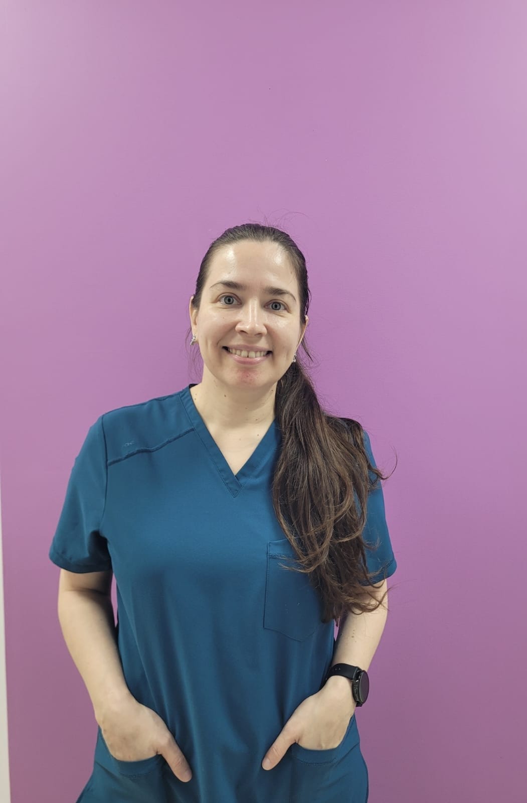 Antonella Moreno Blanco<br />
Auxiliar